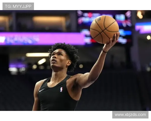 阿门分享范弗里特的指导经验努力成为场上最佳指挥官